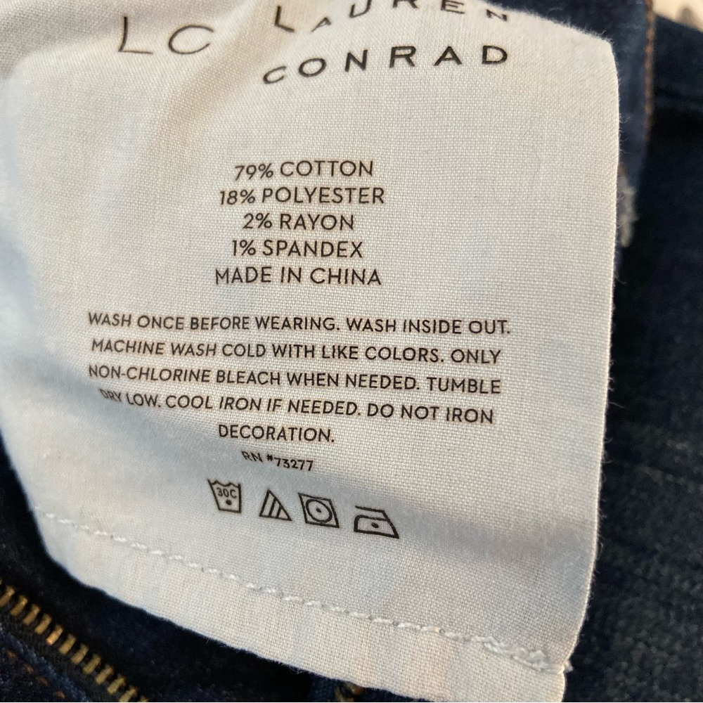 EUC LC Lauren Conrad Distressed Denim Ripped Skinny Jeans Size 10 - Picture 7 of 7